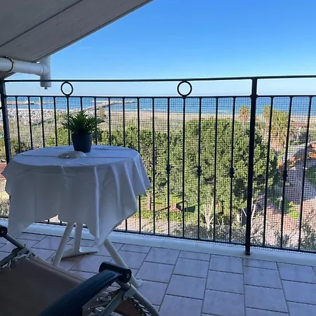 Apartmán Mansarda Vista Wow - Fronte Mare Con Posto Auto Giulianova